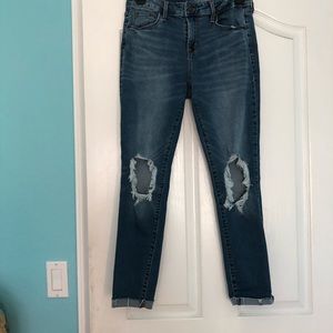 EUC Old Navy rockstar jeans size 6